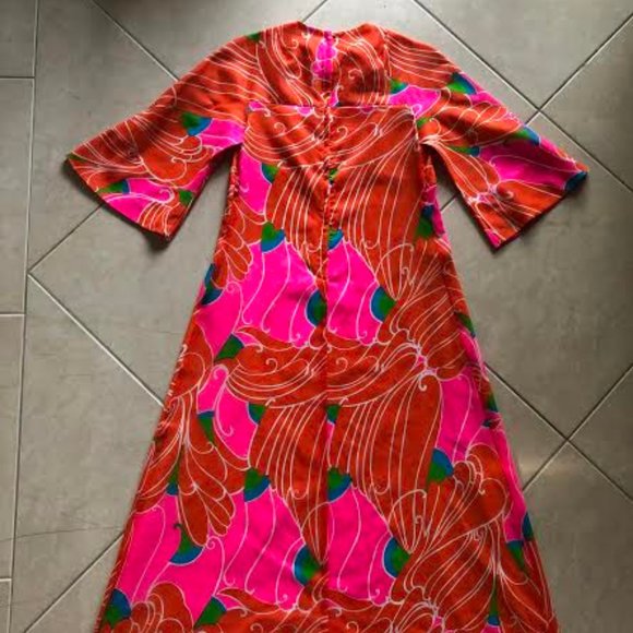 Vibrant 1960 Long Sleeved Retro Maxi Dress - Picture 2 of 4